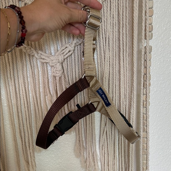 Gentle leader Adjustable Tan and Brown Dog Harness - Picture 1 of 6